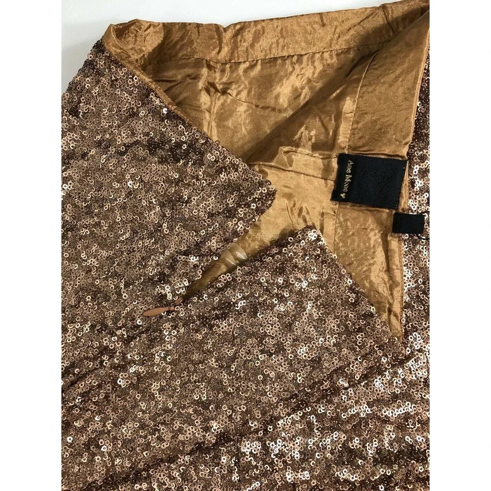 Gold Sequin Elegant Mini Skirt Short and Fully Lined Womens Size 8 US/38 EU
